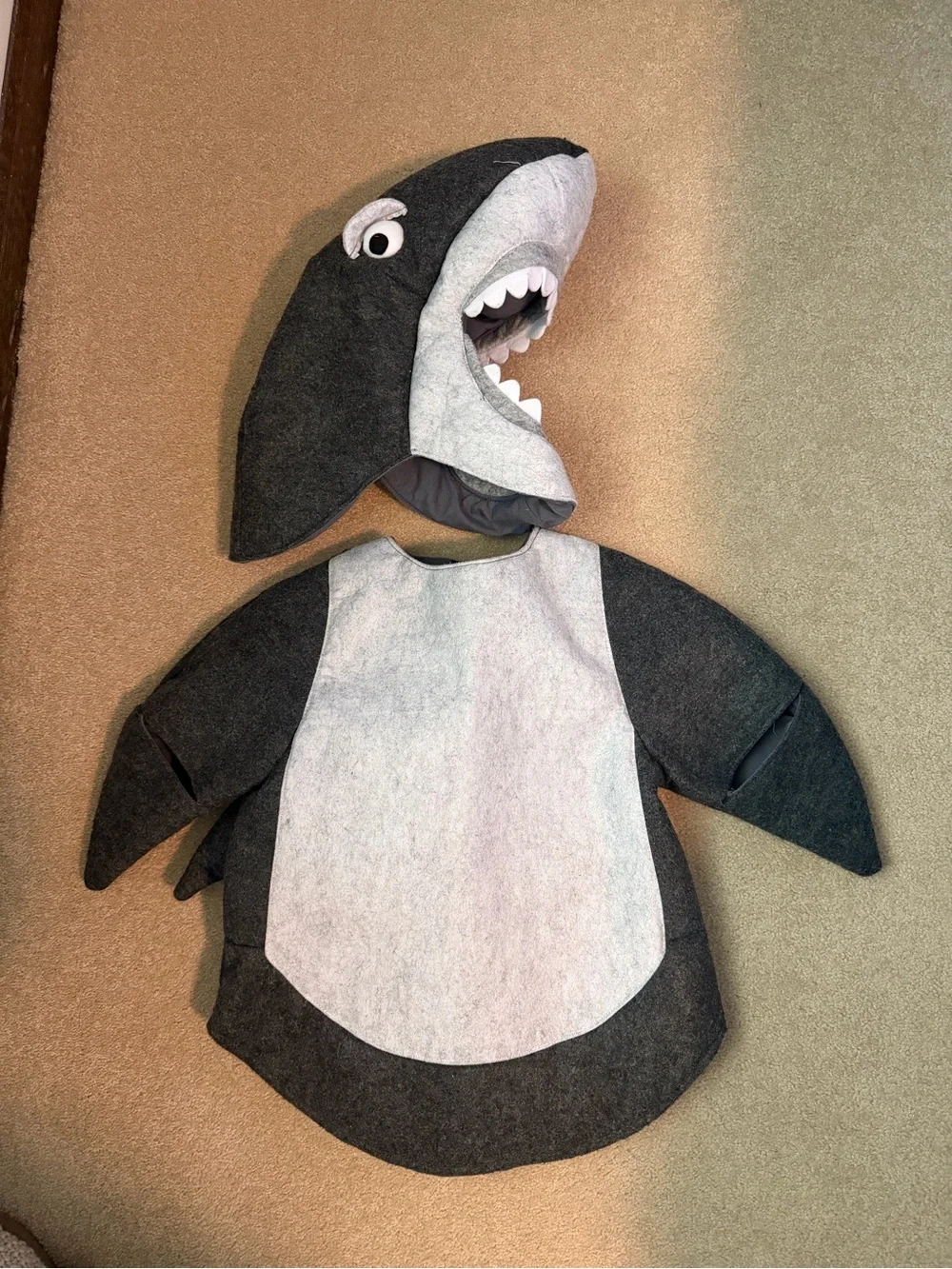 Pottery Barn Kids Grey Shark Costume - 2T-3T - Picture 3 of 6